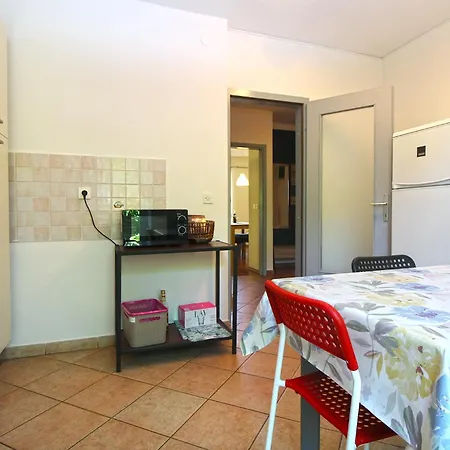 House Orbanin 1092 Pola